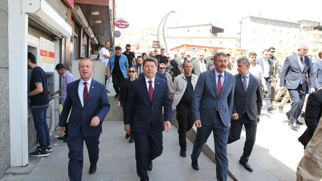 Hakkari'de Adalet Sarayı Temeli Atıldı: 'Terörsüz Türkiye' Vurgusu