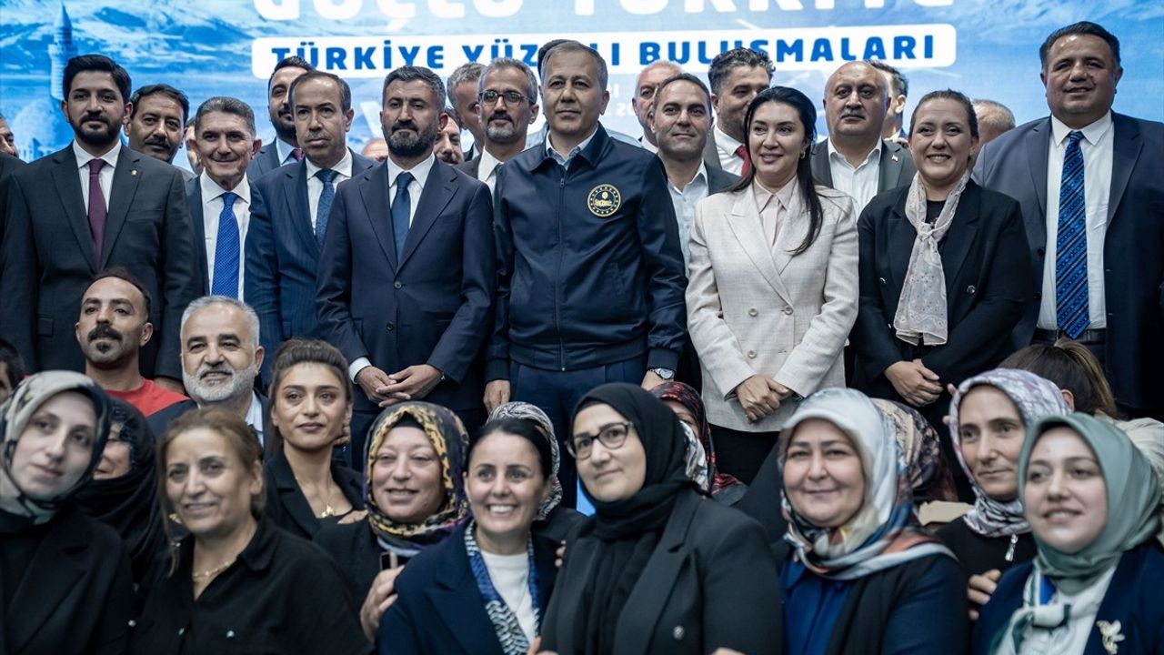 İçişleri Bakanı Yerlikaya, Türkiye Yüzyılı Buluşmaları'nda Ağrı'da Konuştu