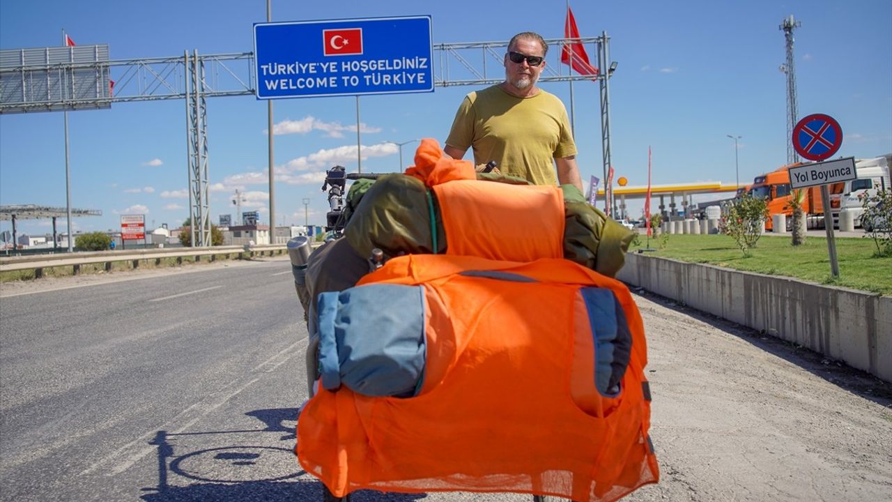İngiliz Gezgin Karl Bushby, Türk Misafirperverliğine Hayran Kaldı