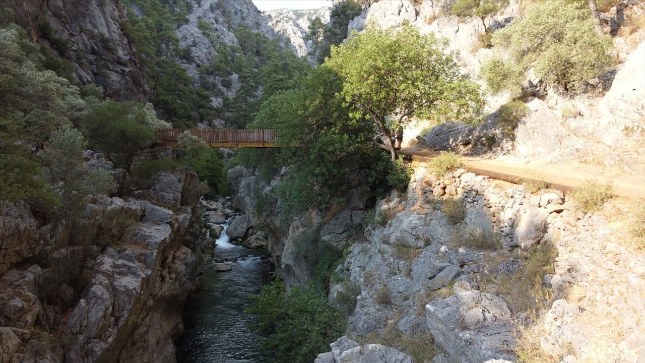 Isparta'daki Yazılı Kanyon: Doğanın Kalbinde Bir Kaçış