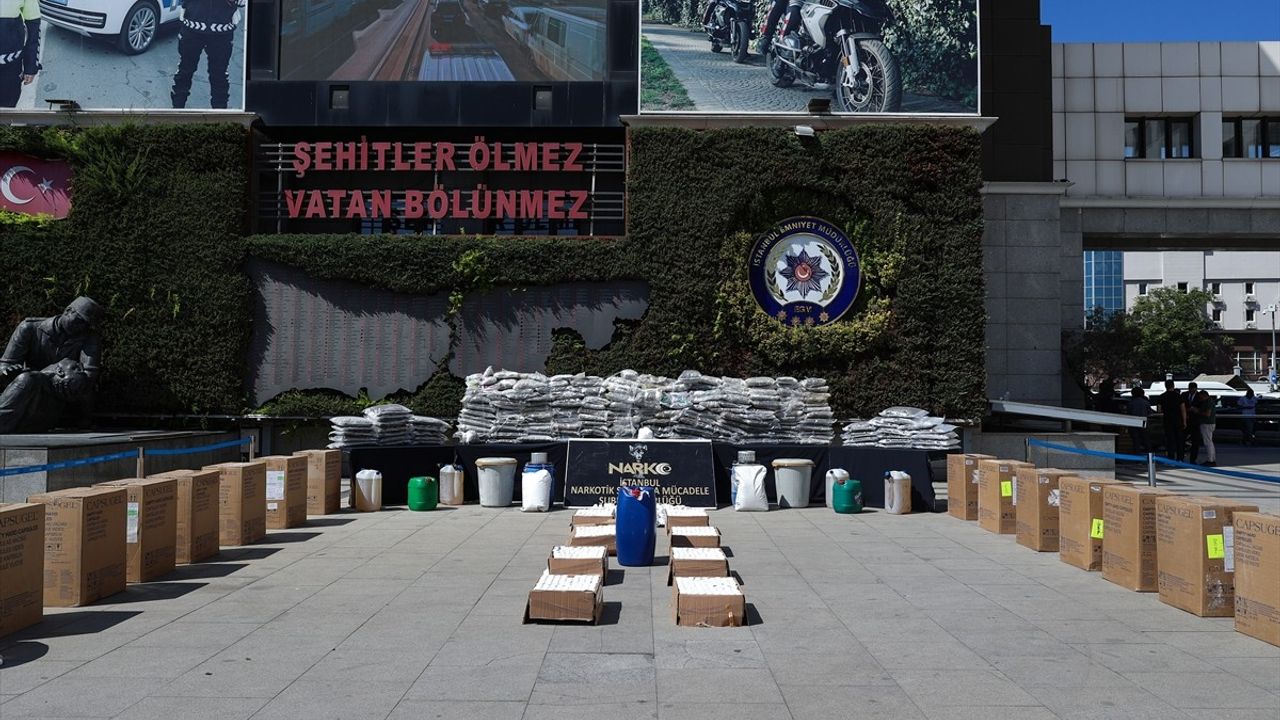 İstanbul'da Uyuşturucu Operasyonu: 11 Şüpheli Tutuklandı