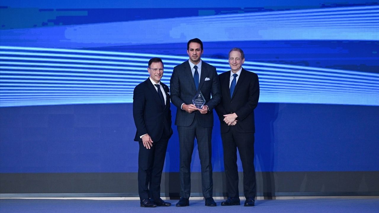 İstanbul Havalimanı'na 3 Ödül