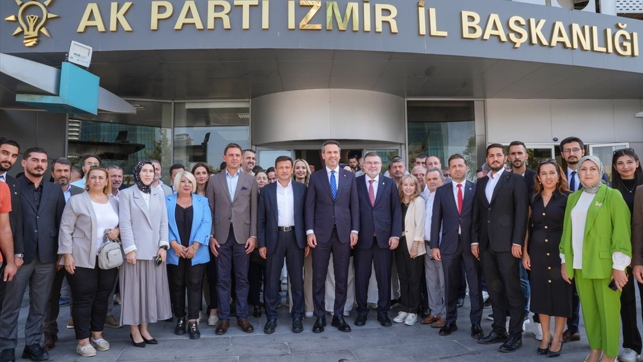 İzmir'de Enerji ve Tabii Kaynaklar Bakanı Alparslan Bayraktar'ın Ziyaretleri