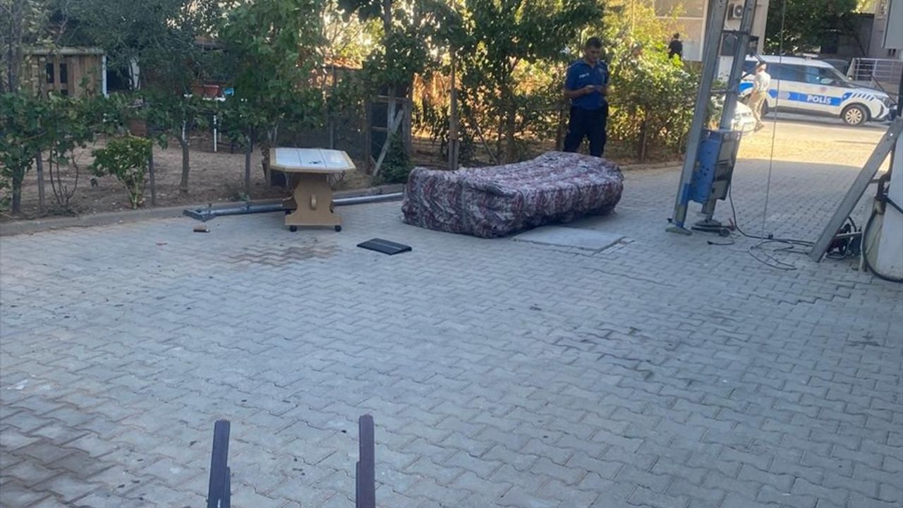 İzmir'de Nakliye Asansöründen Düştü: 9 Yaşındaki Çocuk Hayatını Kaybetti