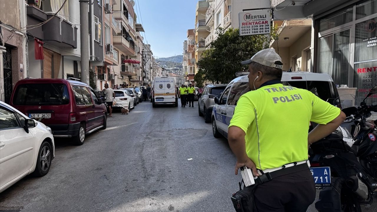 İzmir'de Polis Merkezine Silahlı Saldırı: 2 Şehit, 1 Yaralı
