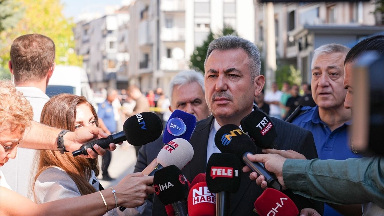 İzmir'de Polislere Yönelik Silahlı Saldırı