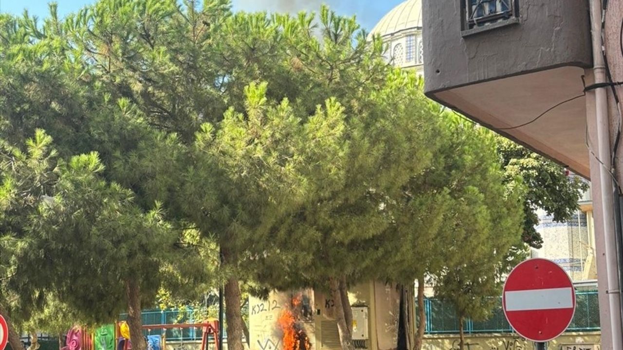 İzmir'de Trafo Yangını Kontrol Altına Alındı