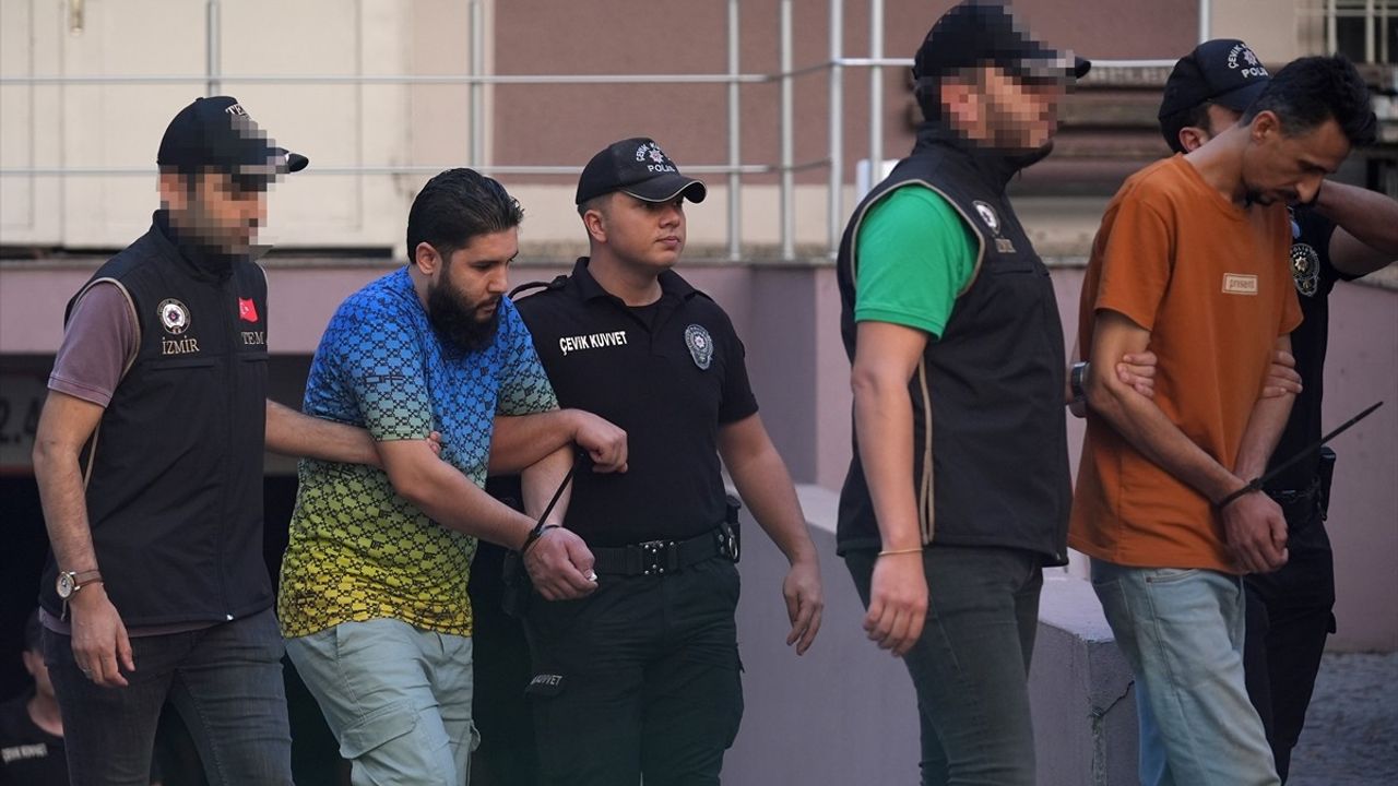 İzmir'deki Silahlı Saldırıda 11 Şüpheli Adliyeye Sevk Edildi