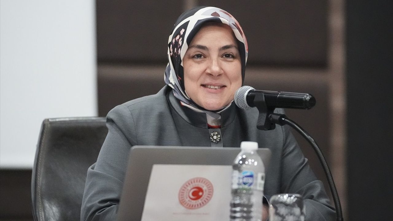 Kadınların STEM Alanında Güçlenmesi İçin Özel Programlar