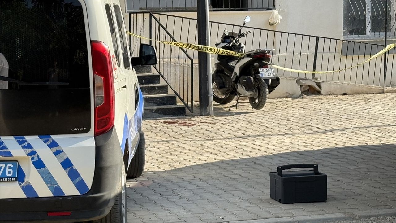 Kahramanmaraş'ta Eşine Bıçakla Saldıran Kişi Gözaltında