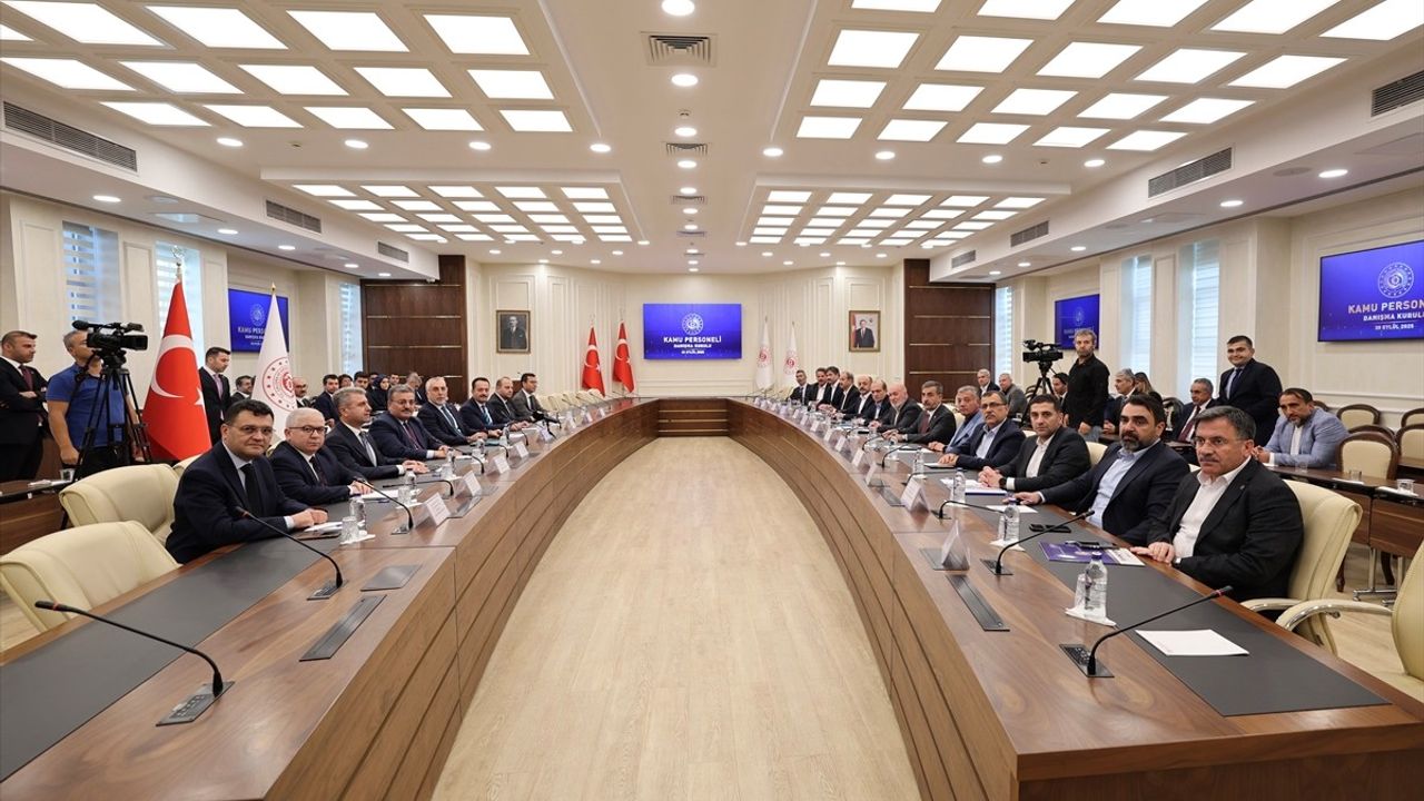 Kamu Personeli Danışma Kurulu Toplandı: Refah ve Özgürlük Vurgusu