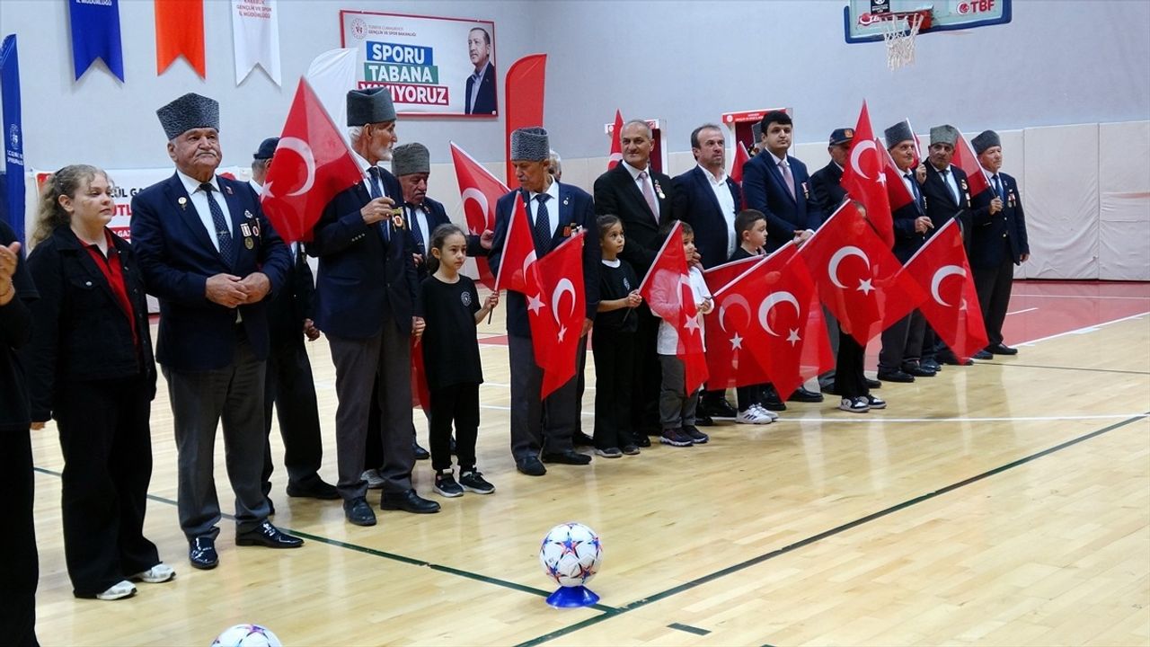 Karabük'te Gaziler ve Öğrenciler Spor Etkinliğinde Buluştu