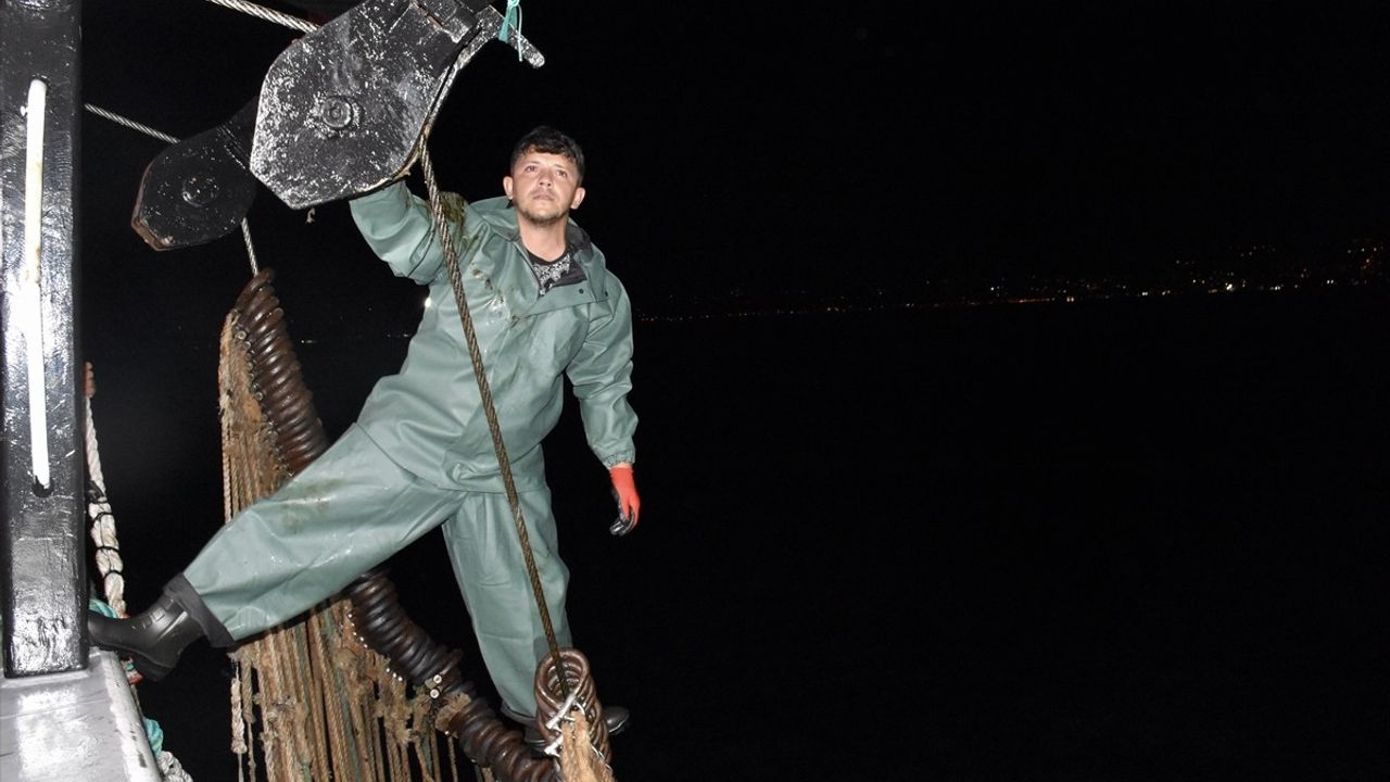 Karadeniz'de Balıkçılar Vira Bismillah Diyerek Sezona Başladı