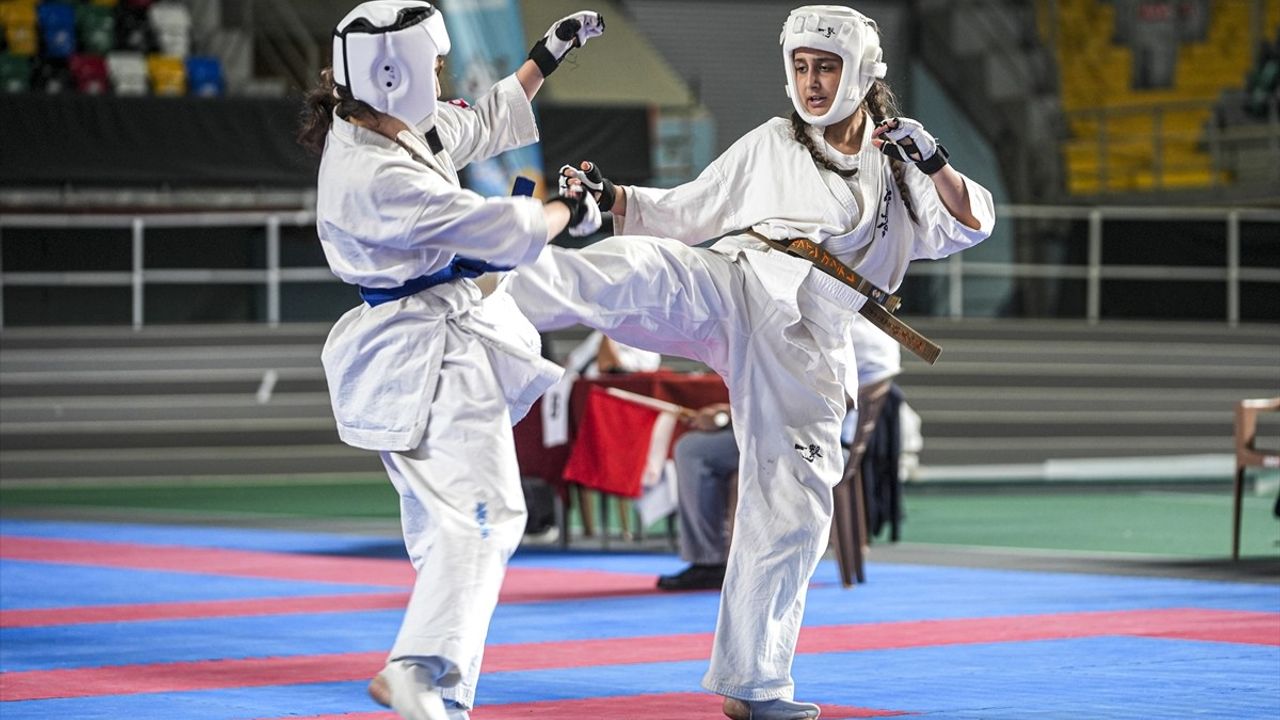 Karate Turnuvası Gazze İçin Düzenlendi
