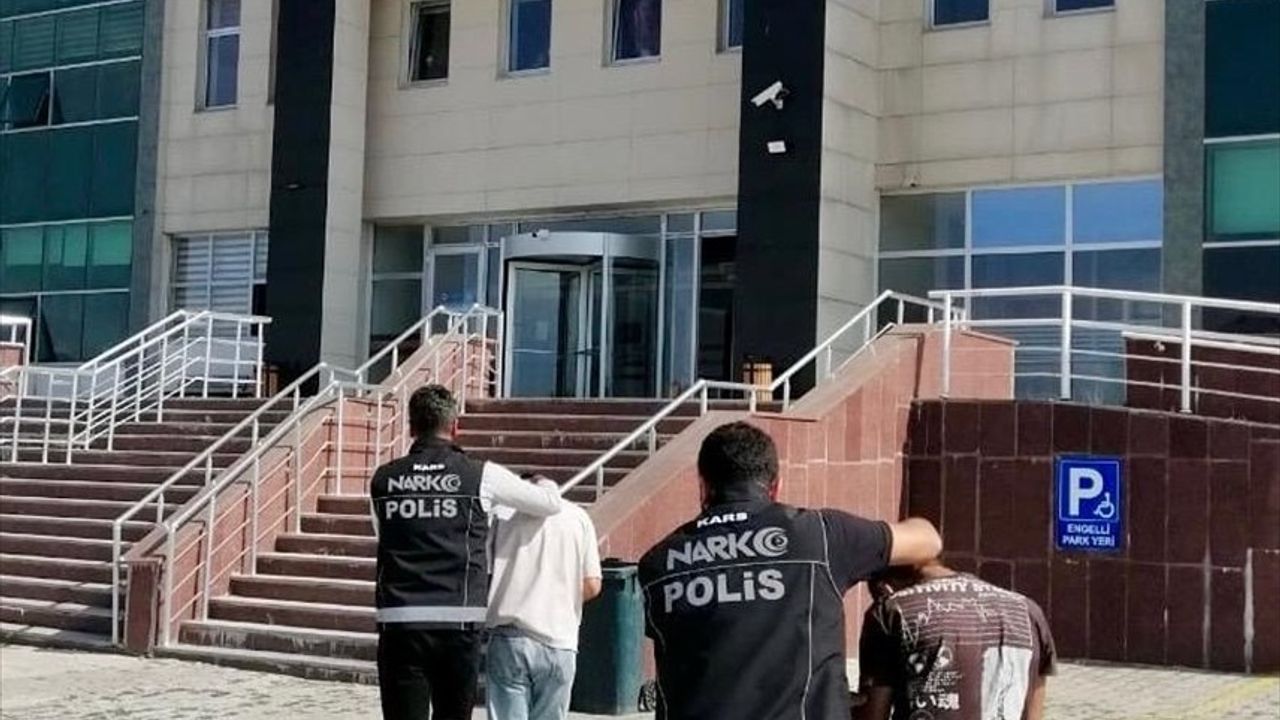 Kars'ta Uyuşturucu Operasyonu: 2 Tutuklama