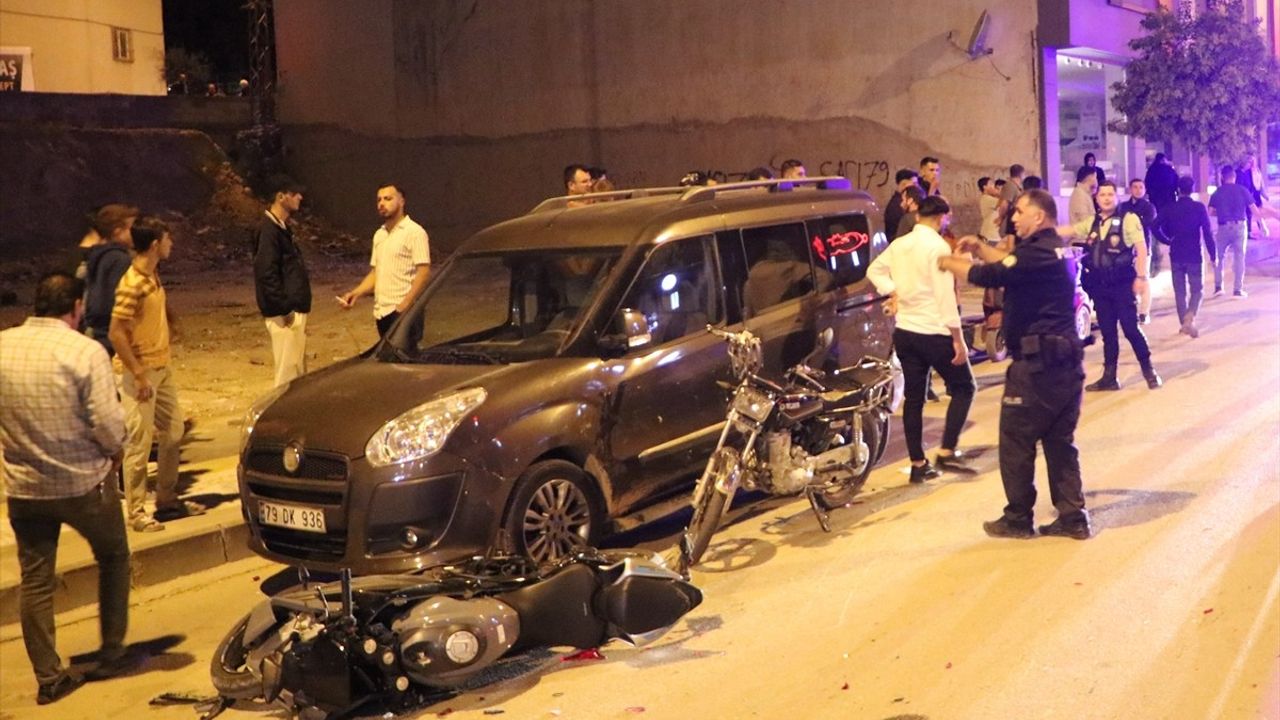 Kilis'te Motosiklet Çarpışması: 3 Yaralı