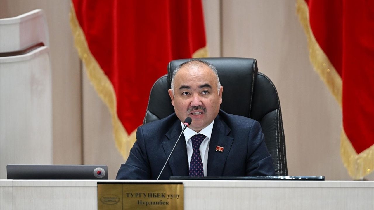 Kırgızistan Meclisi İçin Fesih Süreci Başladı