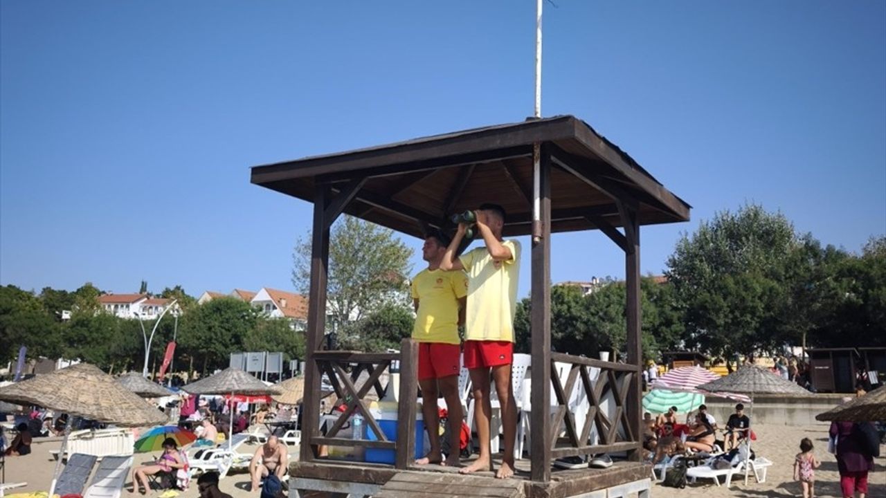 Kocaeli'de Cankurtaranlar Yaz Sezonunda 1906 Kişiyi Kurtardı