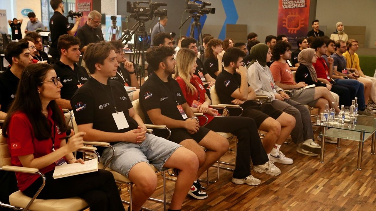 Kocaeli'de 'TEKNOFEST Kuantum Teknolojileri Yarışması' Finali Başladı