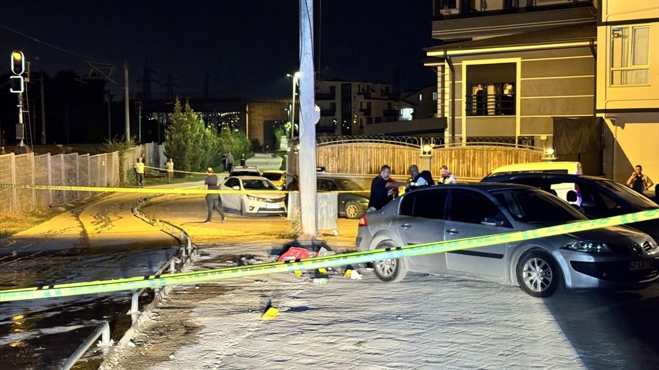 Kocaeli'de Üç Kişi Öldürüldü, Fail İntihar Etti