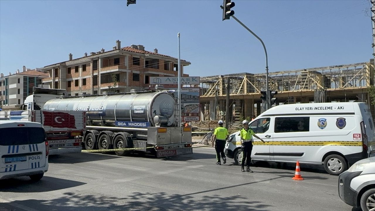 Konya'da Tır Kazası: Bir Kadın Hayatını Kaybetti