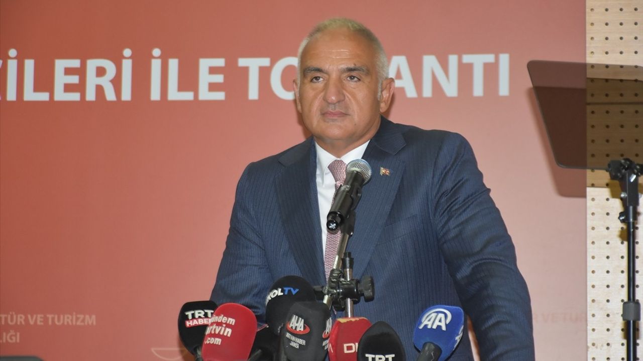 Kültür ve Turizm Bakanı Ersoy, Artvin'deki Turizm Potansiyelini Vurguladı