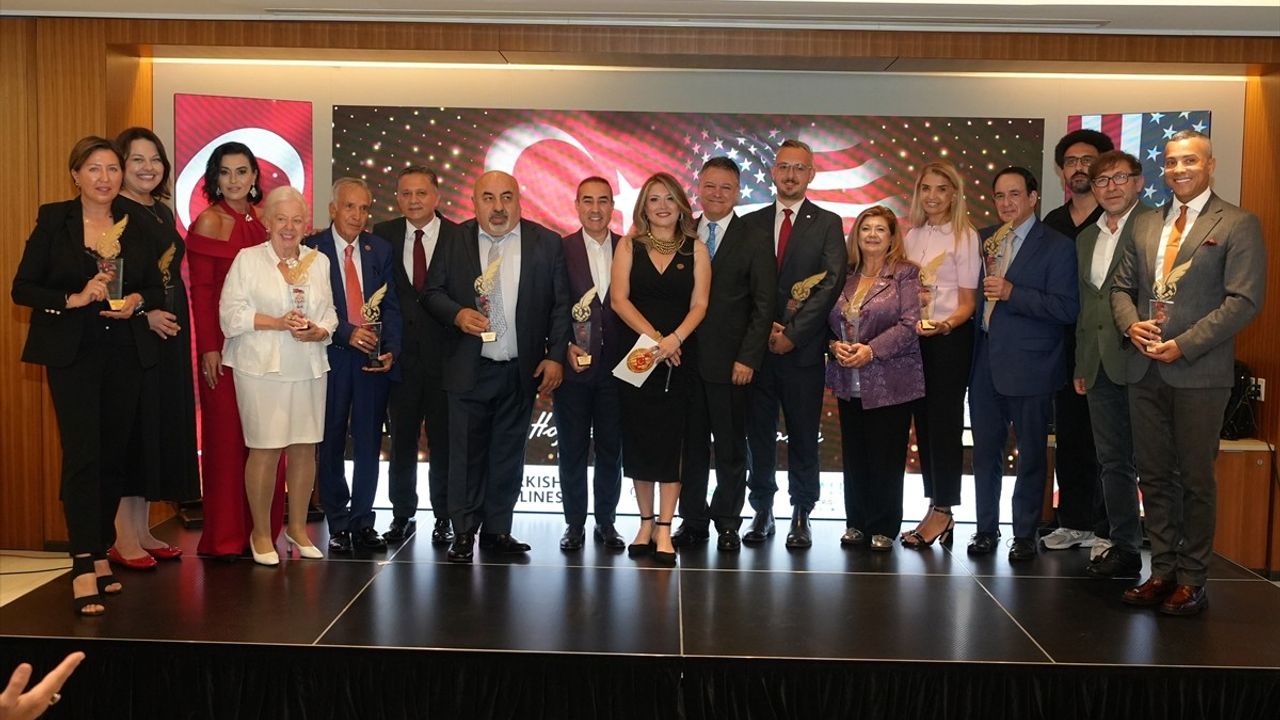 Küresel Gazeteciler Konseyi'nin Uluslararası Medya Dostluk Ödülleri Sahiplerini Buldu