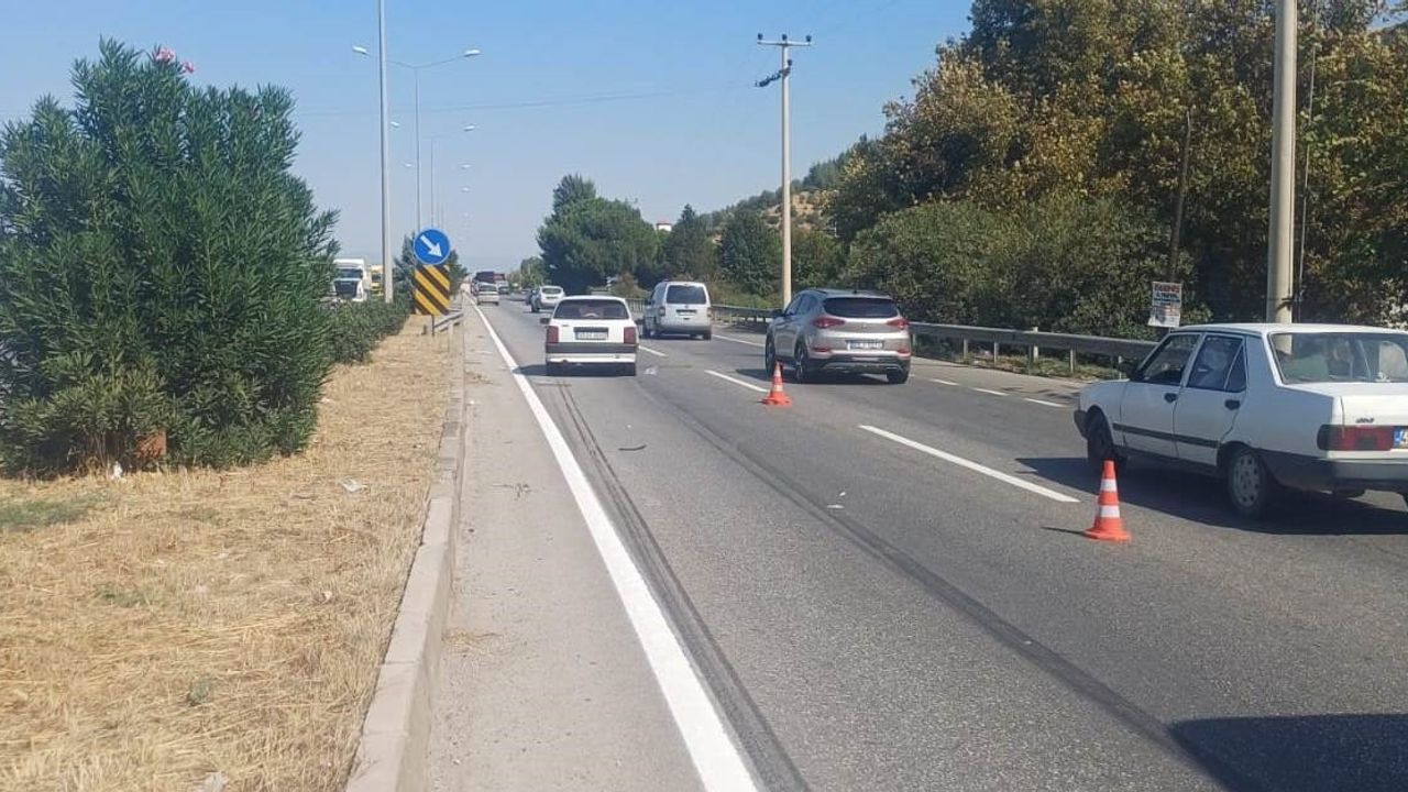 Manisa'da Trafik Kazası: Kadın Hayatını Kaybetti