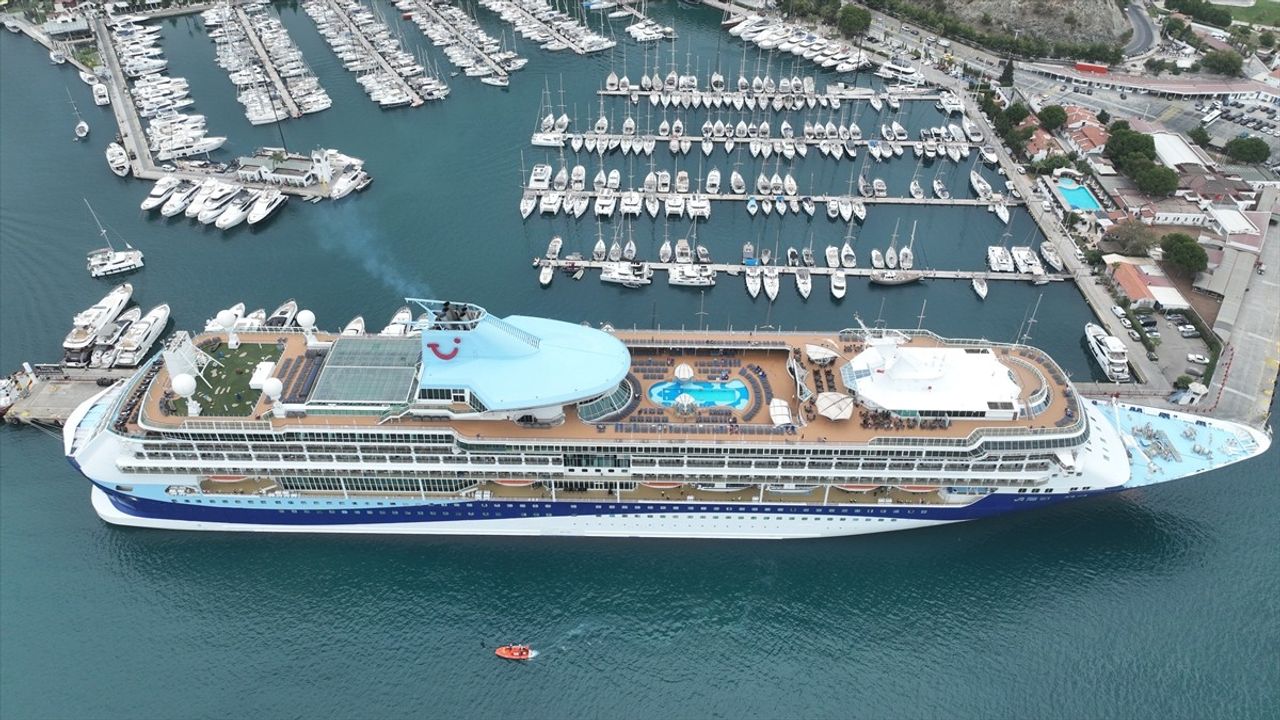 Marella Discovery 2 Kruvaziyeri Marmaris'te 1695 Turist Ağırladı