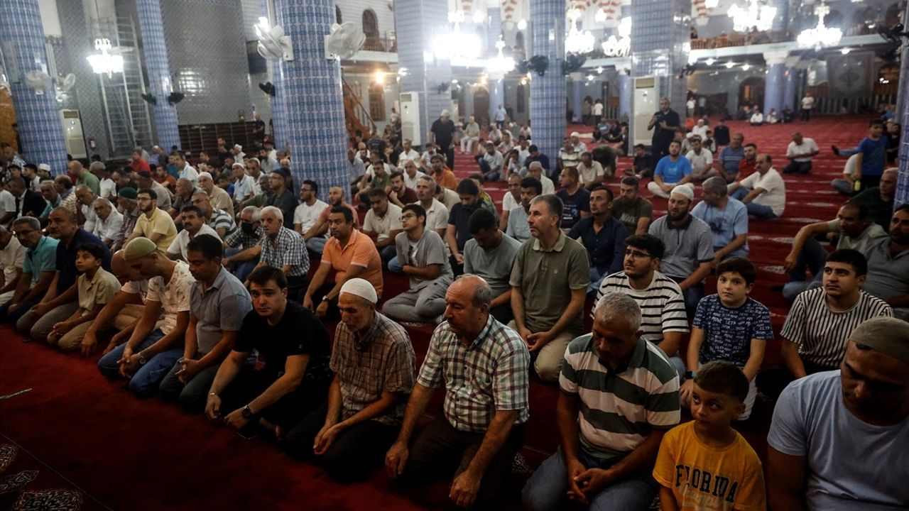 Mevlit Kandili Tüm Coşkusu ile İdrak Edildi