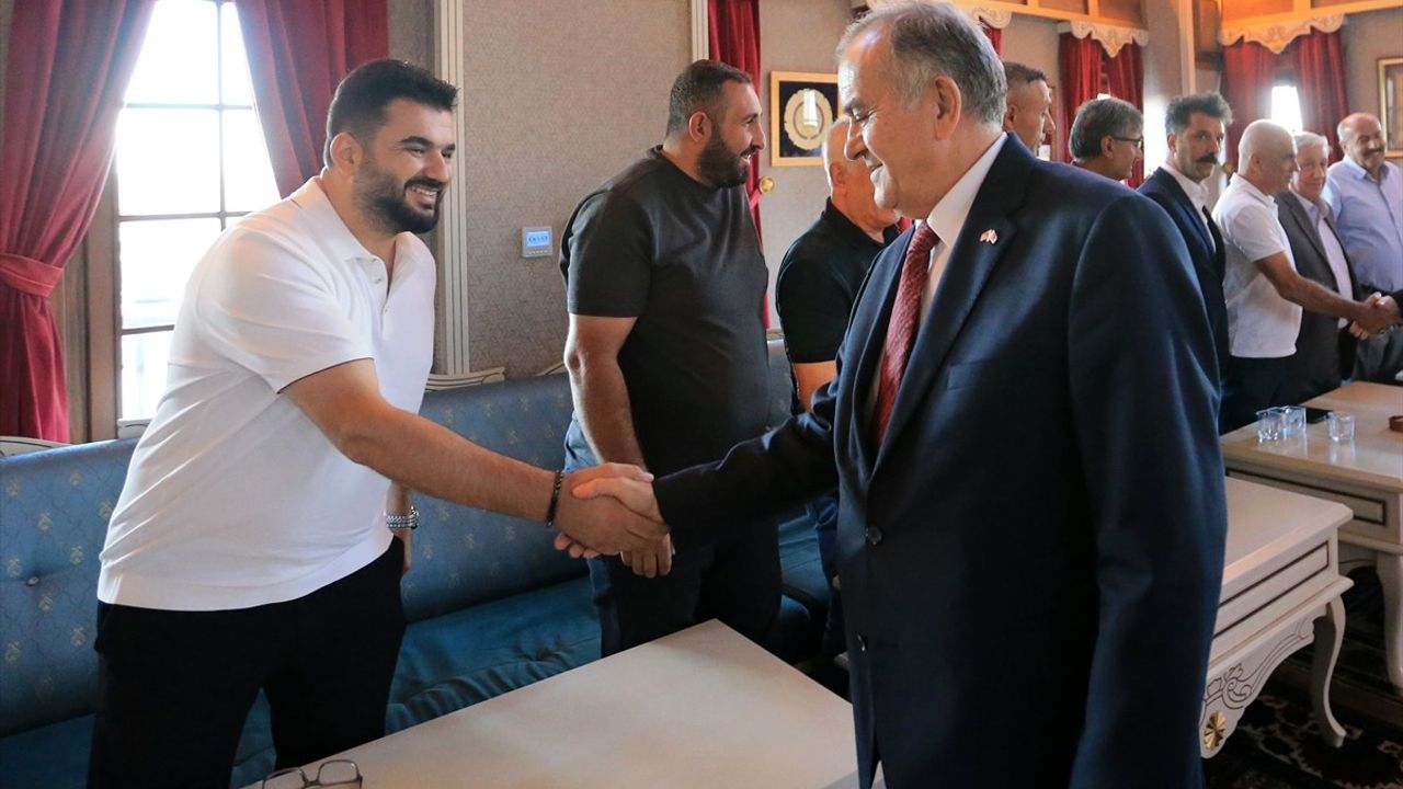 MHP'li Erkan Akçay'dan Terör ve Birlik Mesajı