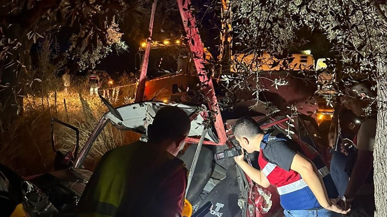Muğla'da Trafik Kazası: 2 Kişi Hayatını Kaybetti
