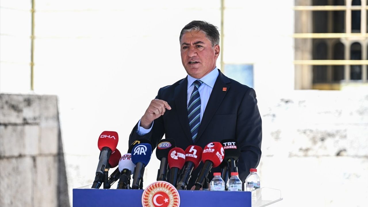 Murat Emir'den YSK Açıklaması: CHP'nin Yükselişi Zorlanıyor