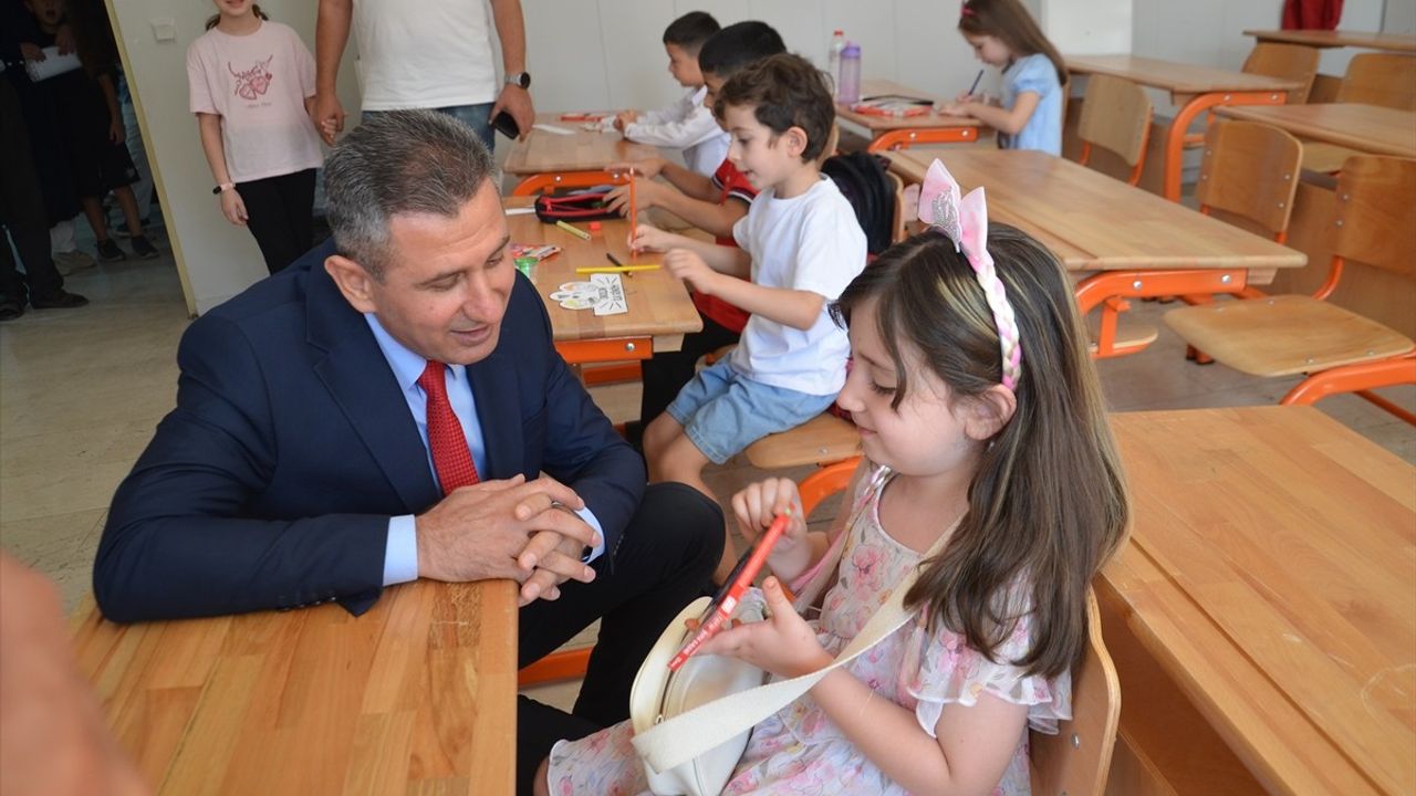 Muş'ta Ücretsiz Ders Kitapları Dağıtımına Başlandı