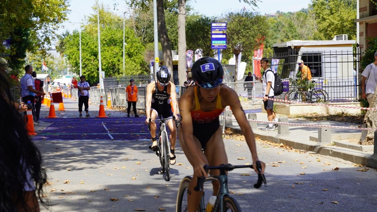 Oral-B Asya ve Avrupa Triatlon Şampiyonası İstanbul'da Gerçekleşti