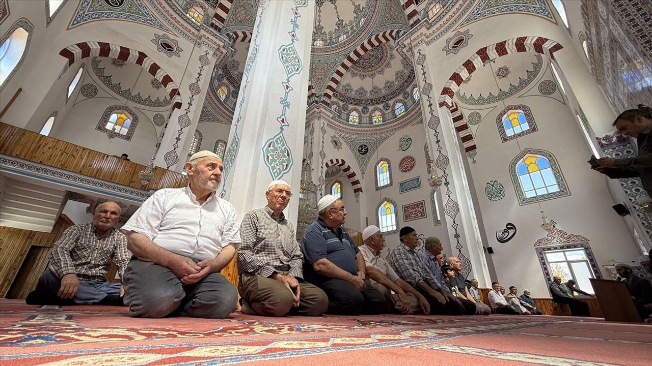 Osman Gazi'nin Babaannesi Hayme Ana İçin Mevlit Töreni Yapıldı