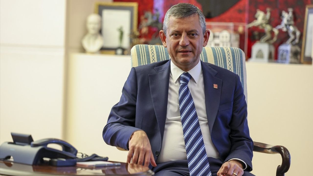 Özgür Özel ve Müsavat Dervişoğlu'ndan Ortak Açıklama