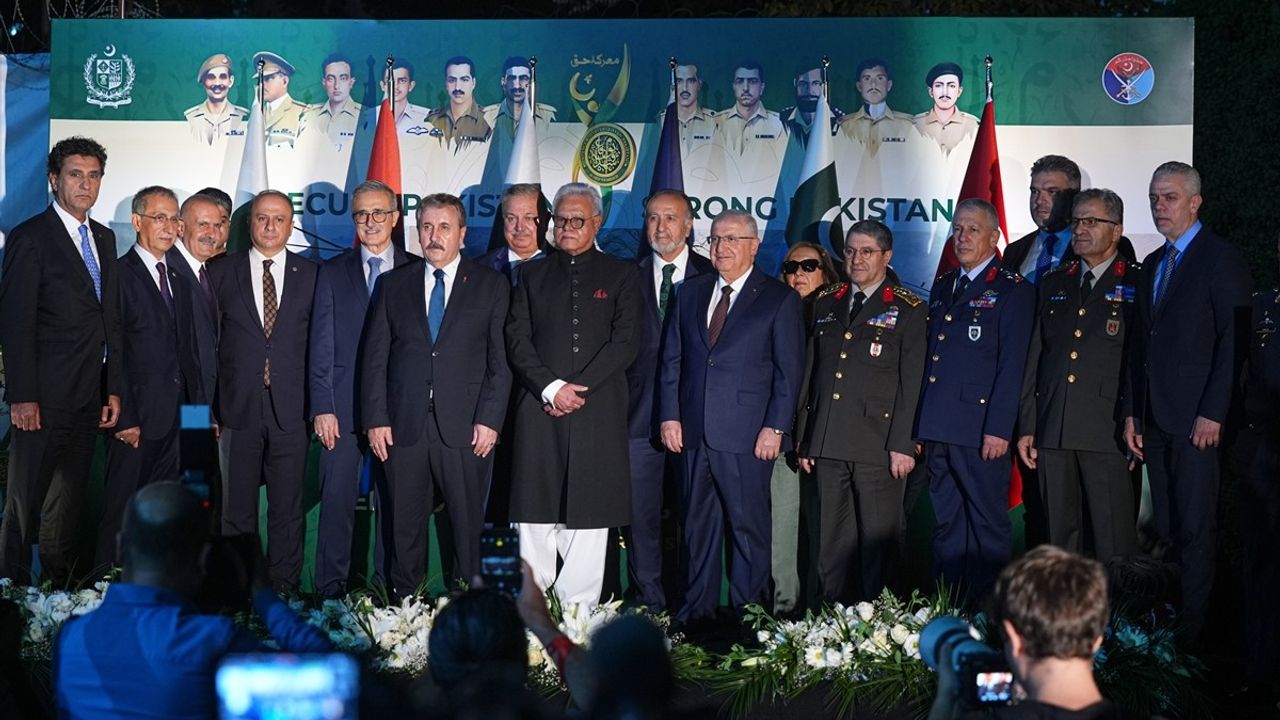 Pakistan Savunma Günü Ankara'da Coşkuyla Kutlandı