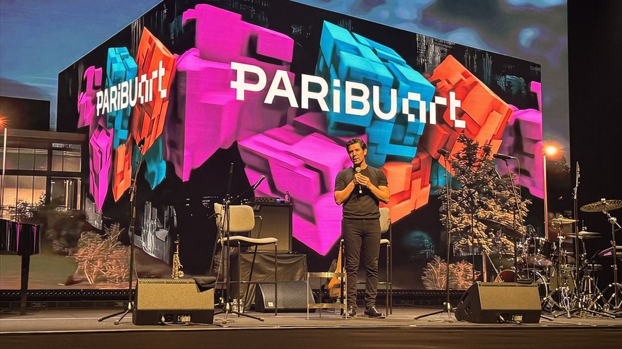 Paribu Art, Terminal Kadıköy'de Sanatseverlerle Buluştu