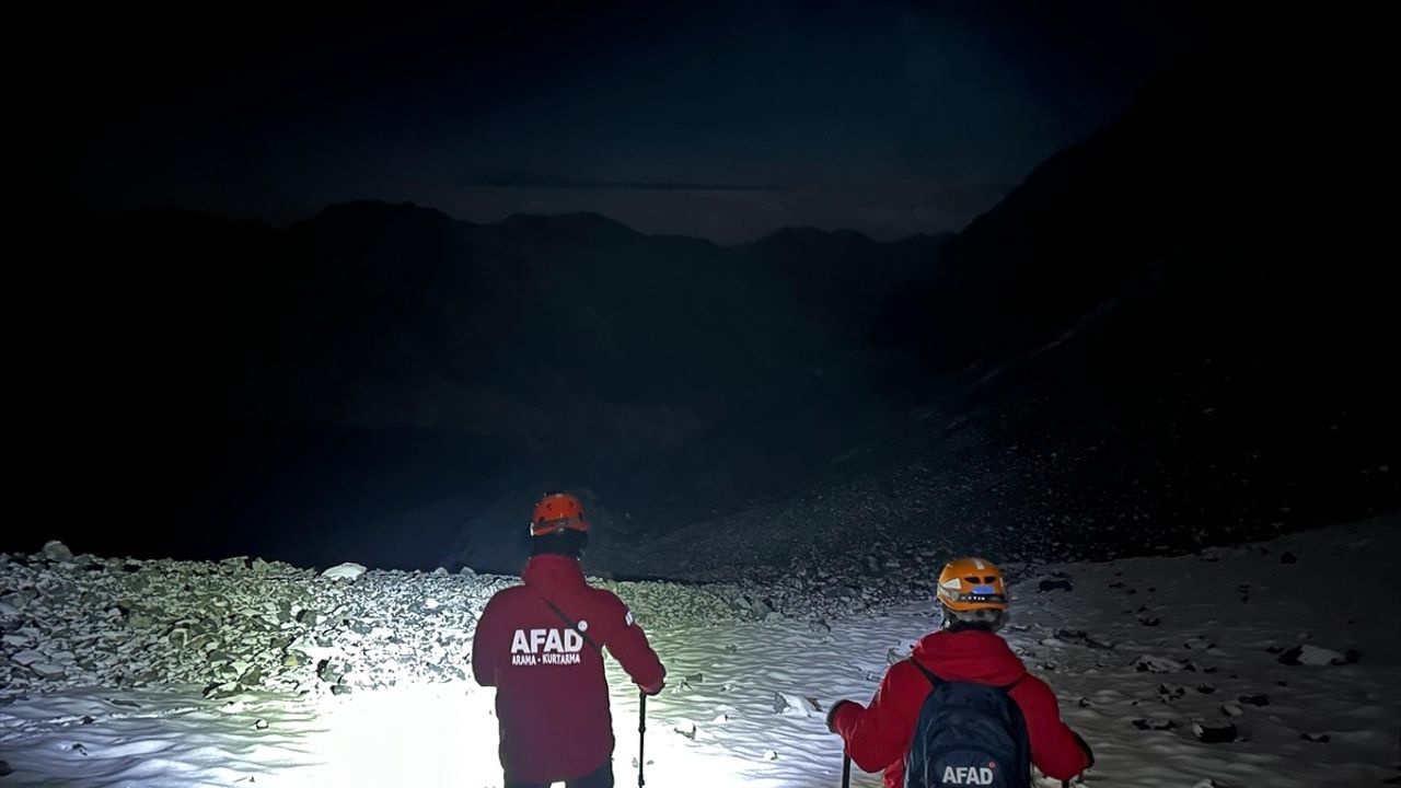 Rize'de Yaylada Kaybolan İki Turist Kurtarıldı
