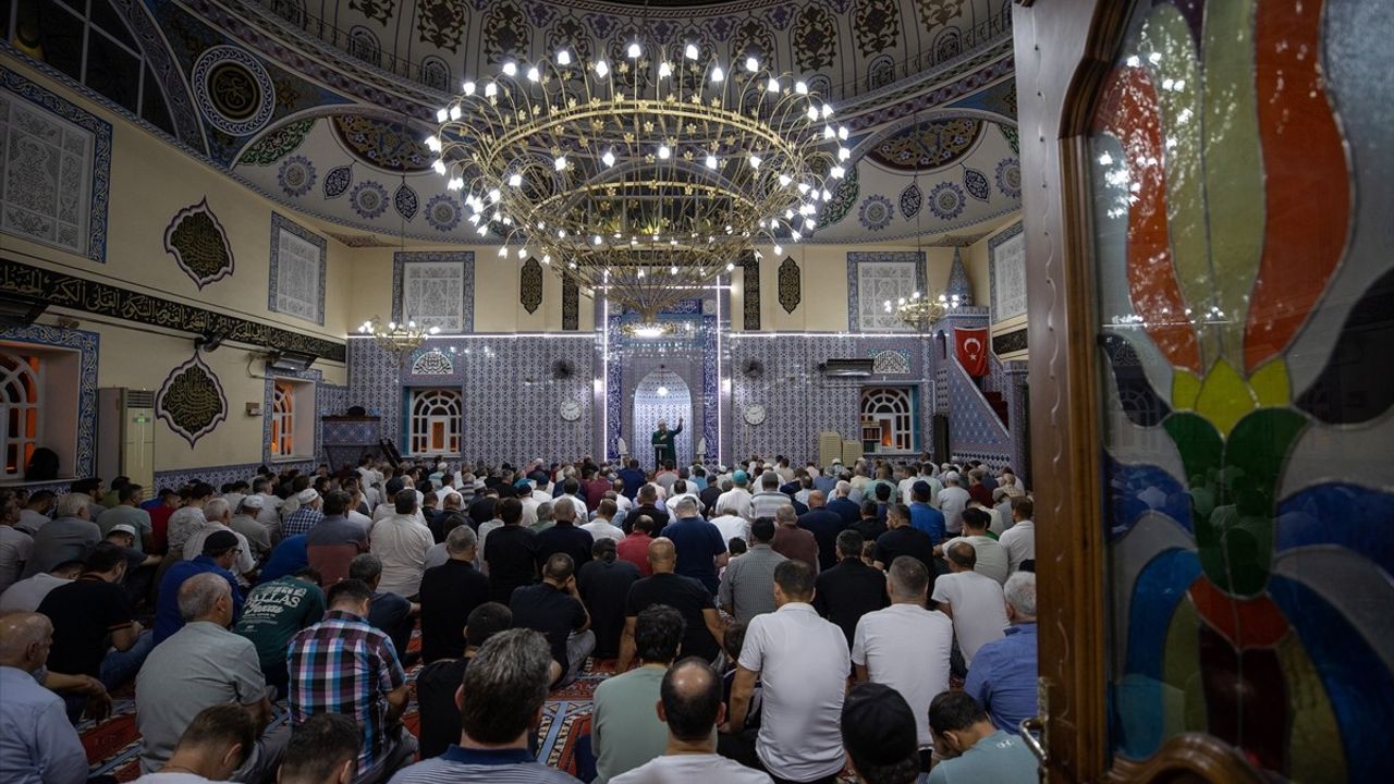 Sakarya ve Düzce'de Mevlit Kandili Coşkuyla Kutlandı