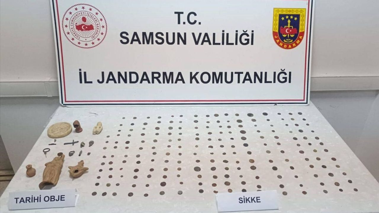 Samsun'da Tarihi Eser Operasyonu: 201 Sikke ve 17 Obje Ele Geçirildi