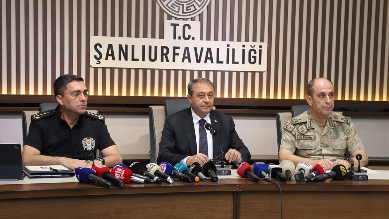 Şanlıurfa'da 10.500 Sahipsiz Hayvanın Toplatılması