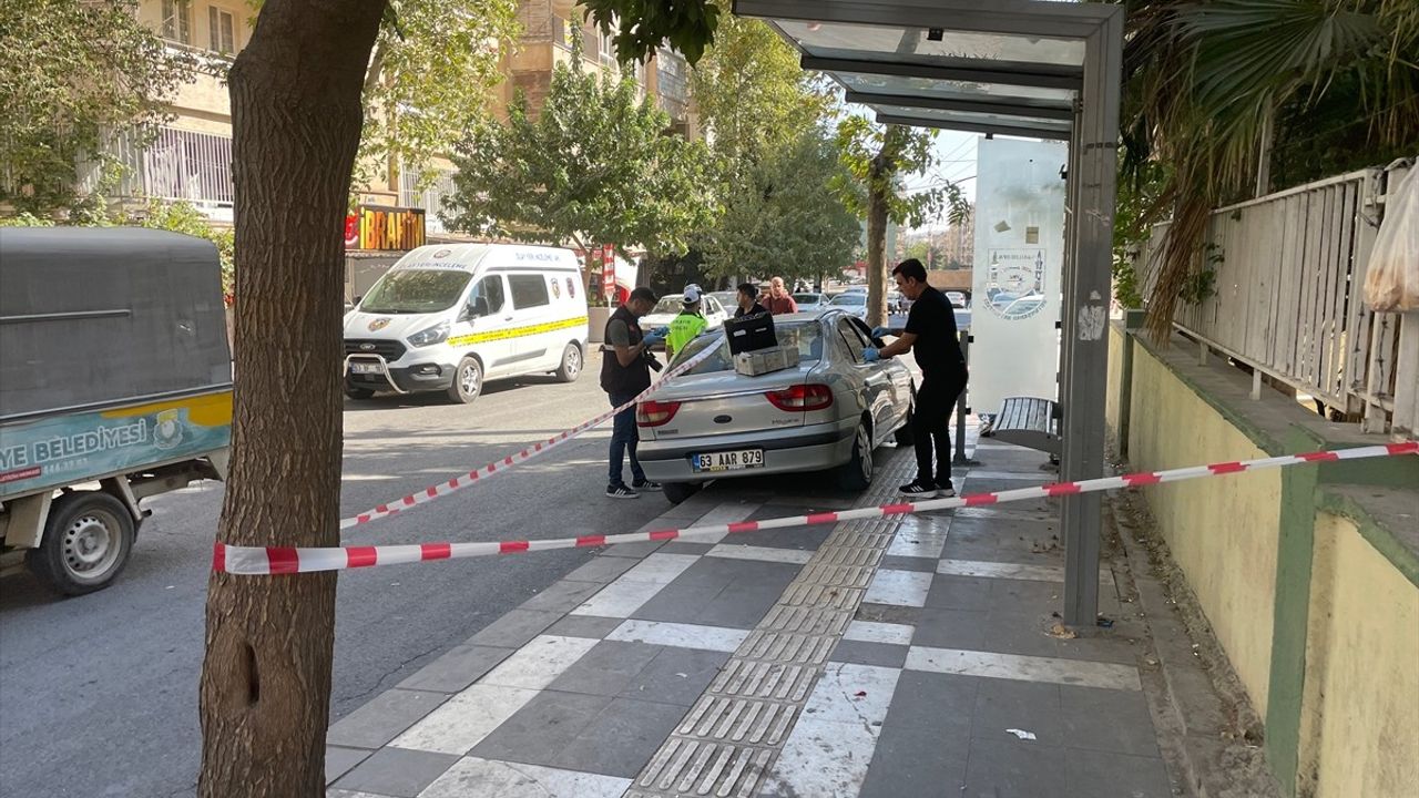 Şanlıurfa'da Otomobil Kazası: 1 Ölü, 2 Yaralı