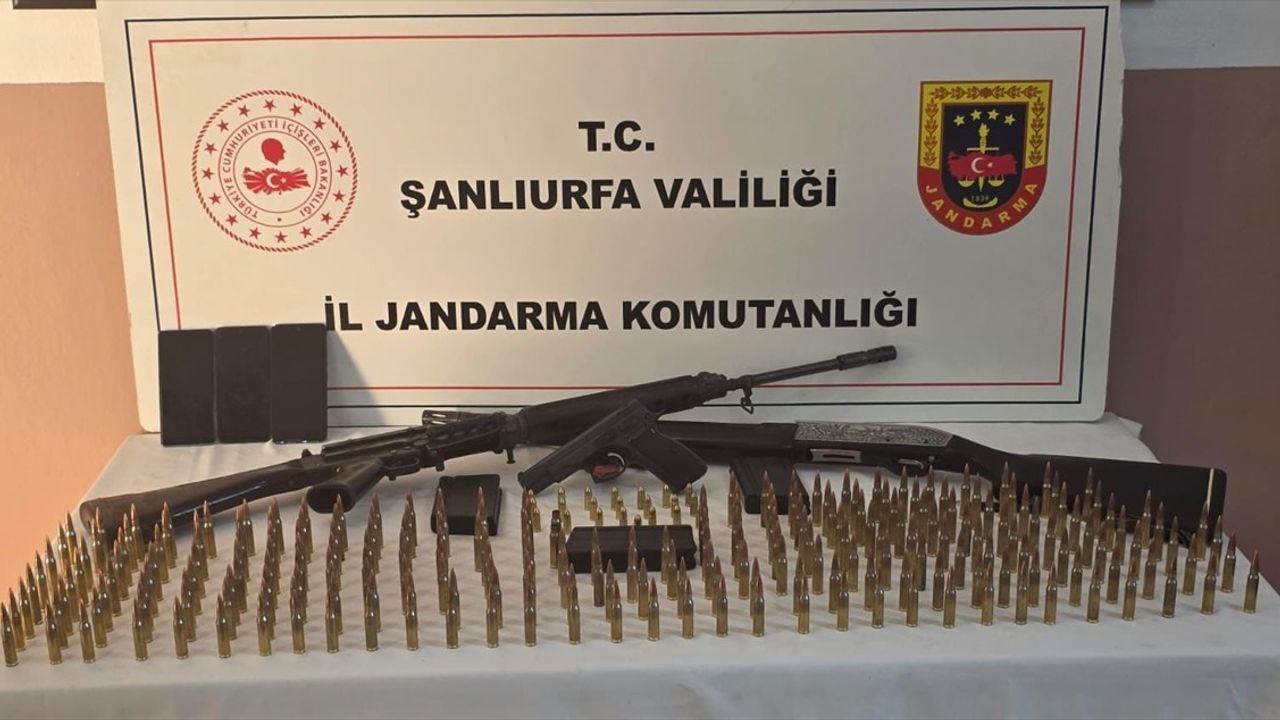 Şanlıurfa'da Silah Kaçakçılığı Operasyonu: İki Zanlı Yakalandı