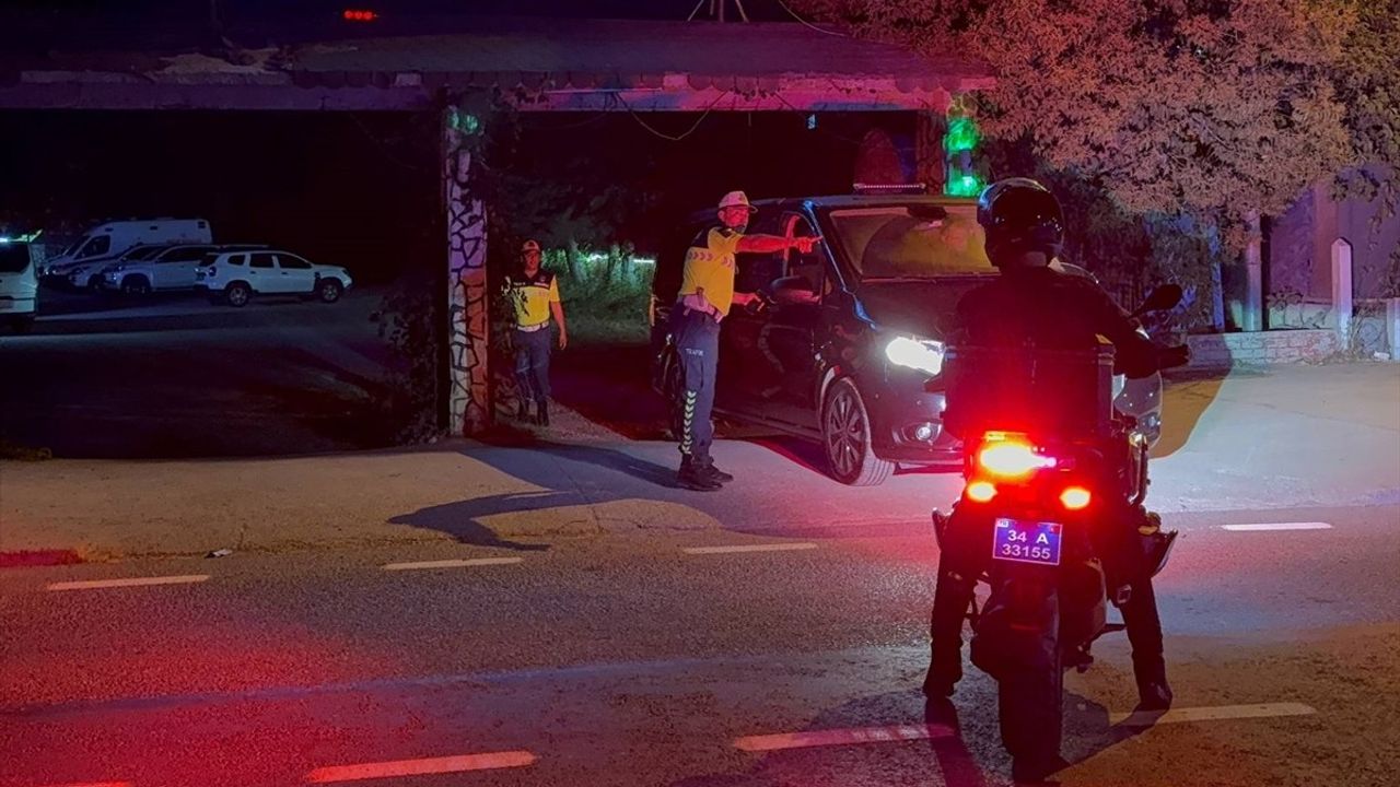 Savcı Ercan Kayhan Restoranda Bıçaklandı, Hayatını Kaybetti