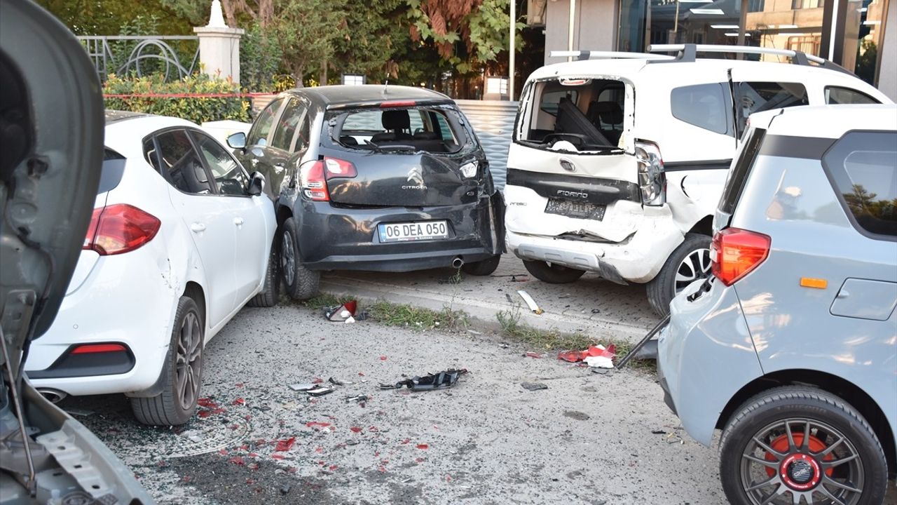 Serdivan'da Beton Mikseri Kazası: 2 Çocuk Yaralandı