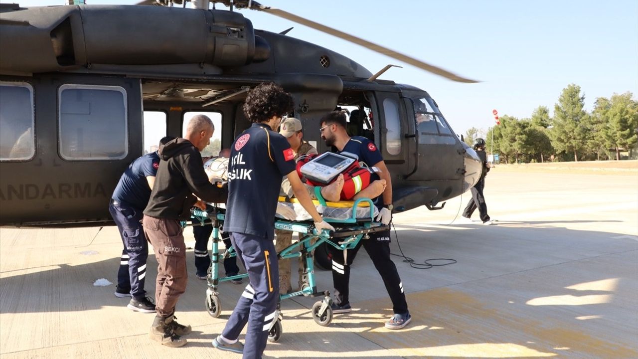Siirt'te İş Kazası Sonrası Askeri Helikopterle Hastaneye Sevk