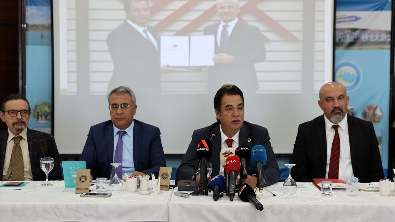 Sivas Cumhuriyet Üniversitesi'nde KKKA Hastalığı Üzerine Açıklamalar