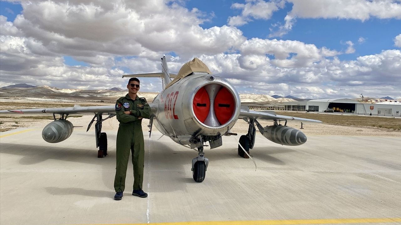 Sivrihisar Hava Gösterileri'nde Polonyalı Pilot Bartosz Maciejczyk MiG-15bis ile Sahne Alacak